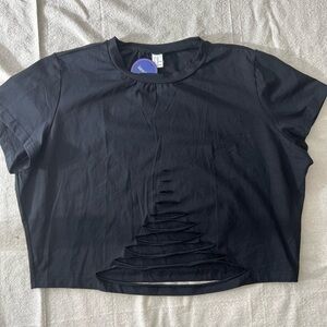 SweatyRocks‎ black XXL cropped distressed t-shirt. NWT.